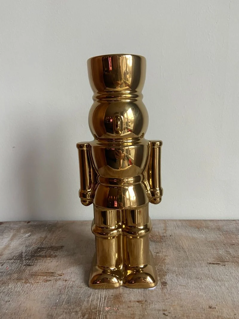 Vaas notenkraker goud