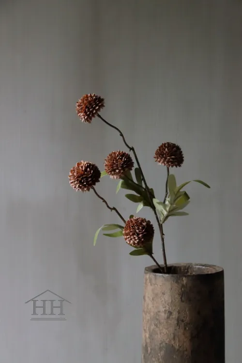 Kunst Pompom donker koffie 52cm