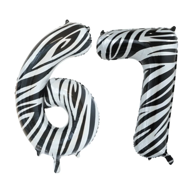 Folieballon 67 jaar zebra 86cm