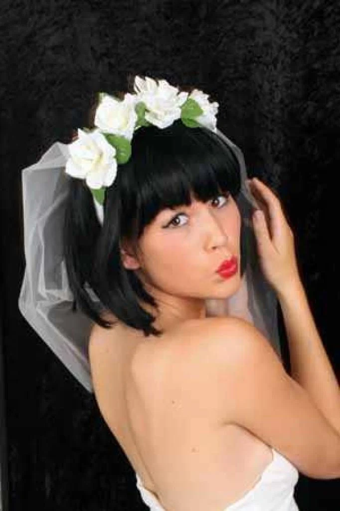 Bride to be sluier met witte rozen