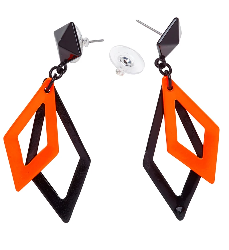 Zwart met neon oranje hippie oorbellen