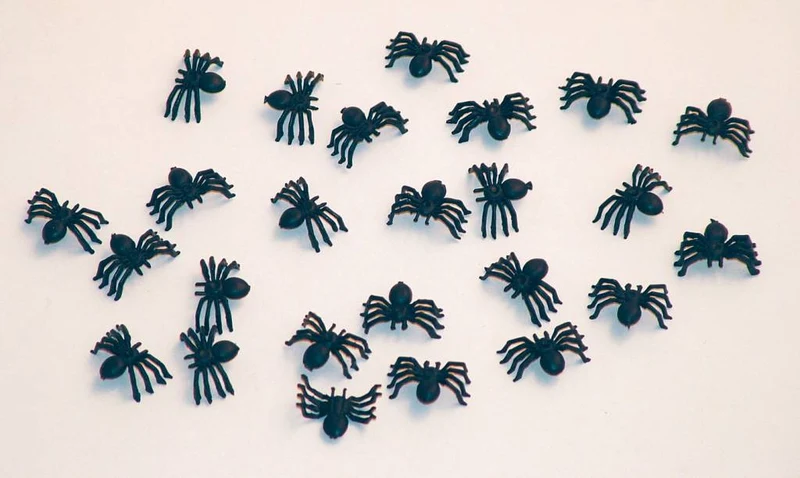 Tafeldecoratie spinnen 2cm (25st)