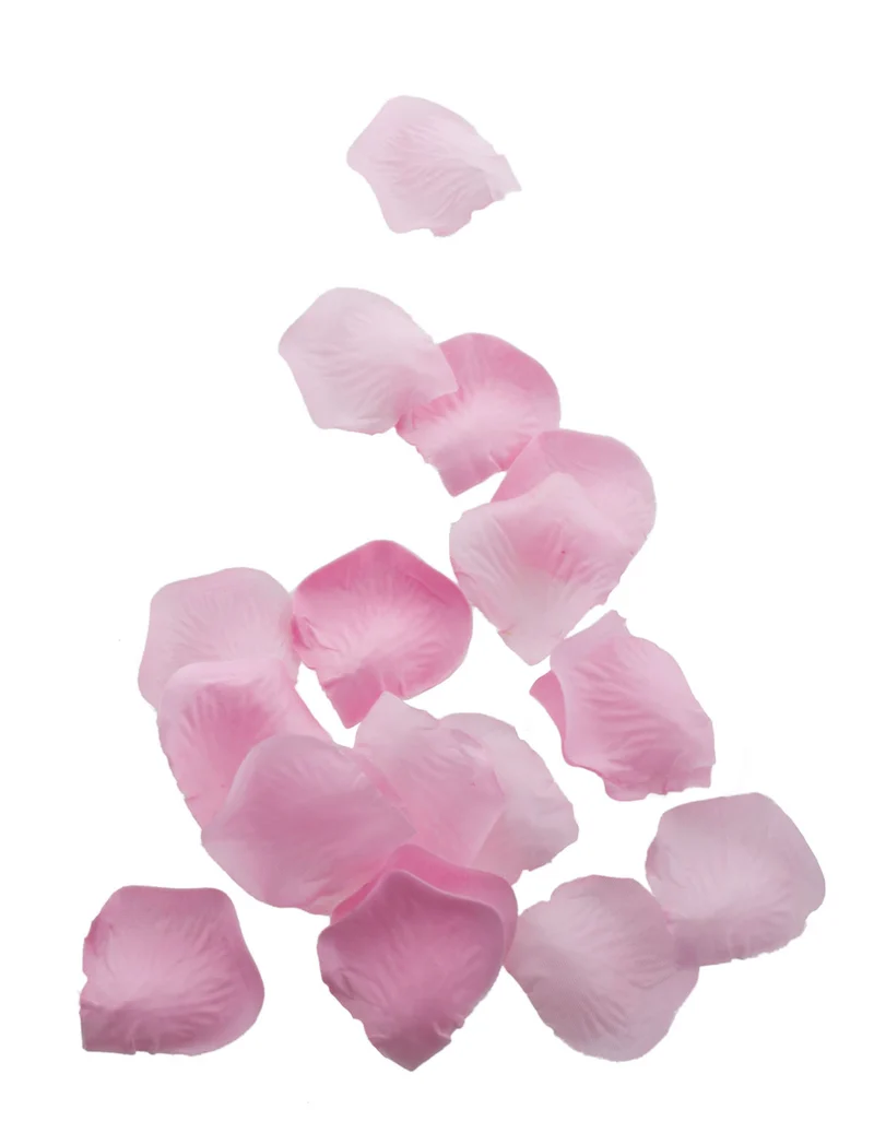 Roze rozenblaadjes bruiloft