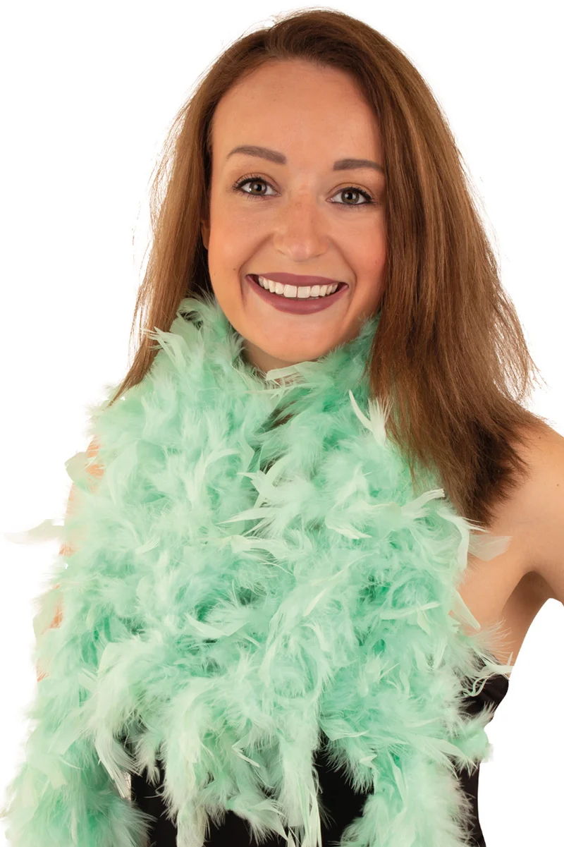 Boa pastel groen 180 cm. 50 gr.