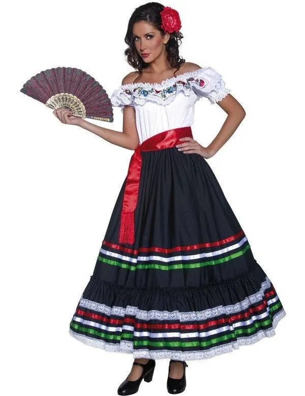 Sexy Western Senorita